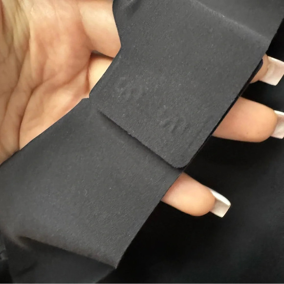 LULULEMON Hold True Bra in black - Size 36A - Picture 6 of 6